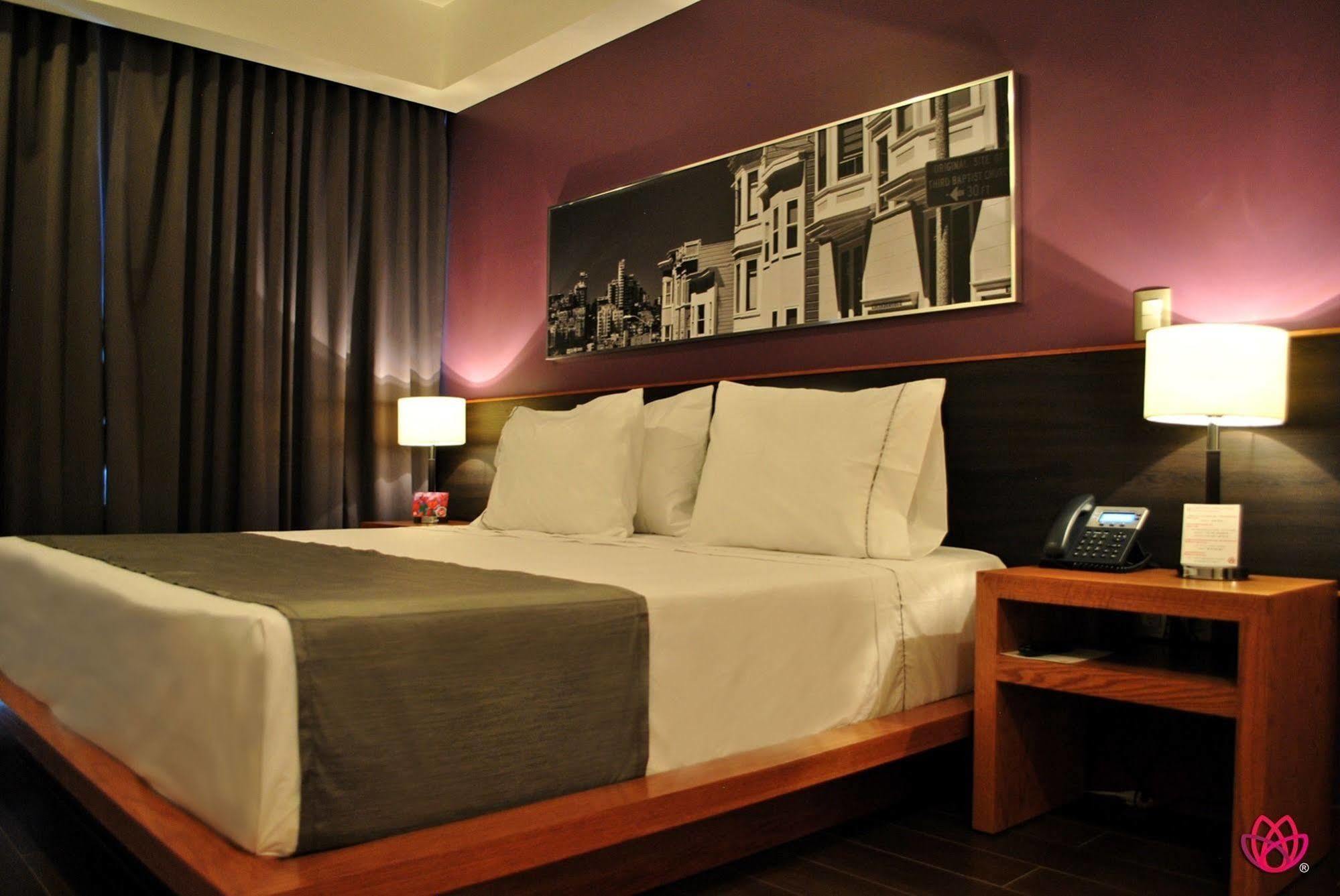 Hotel Y Tu Expo Guadalajara Esterno foto